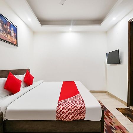 Hotel O Premium Rooms Chhatarpur Nowe Delhi Zewnętrze zdjęcie