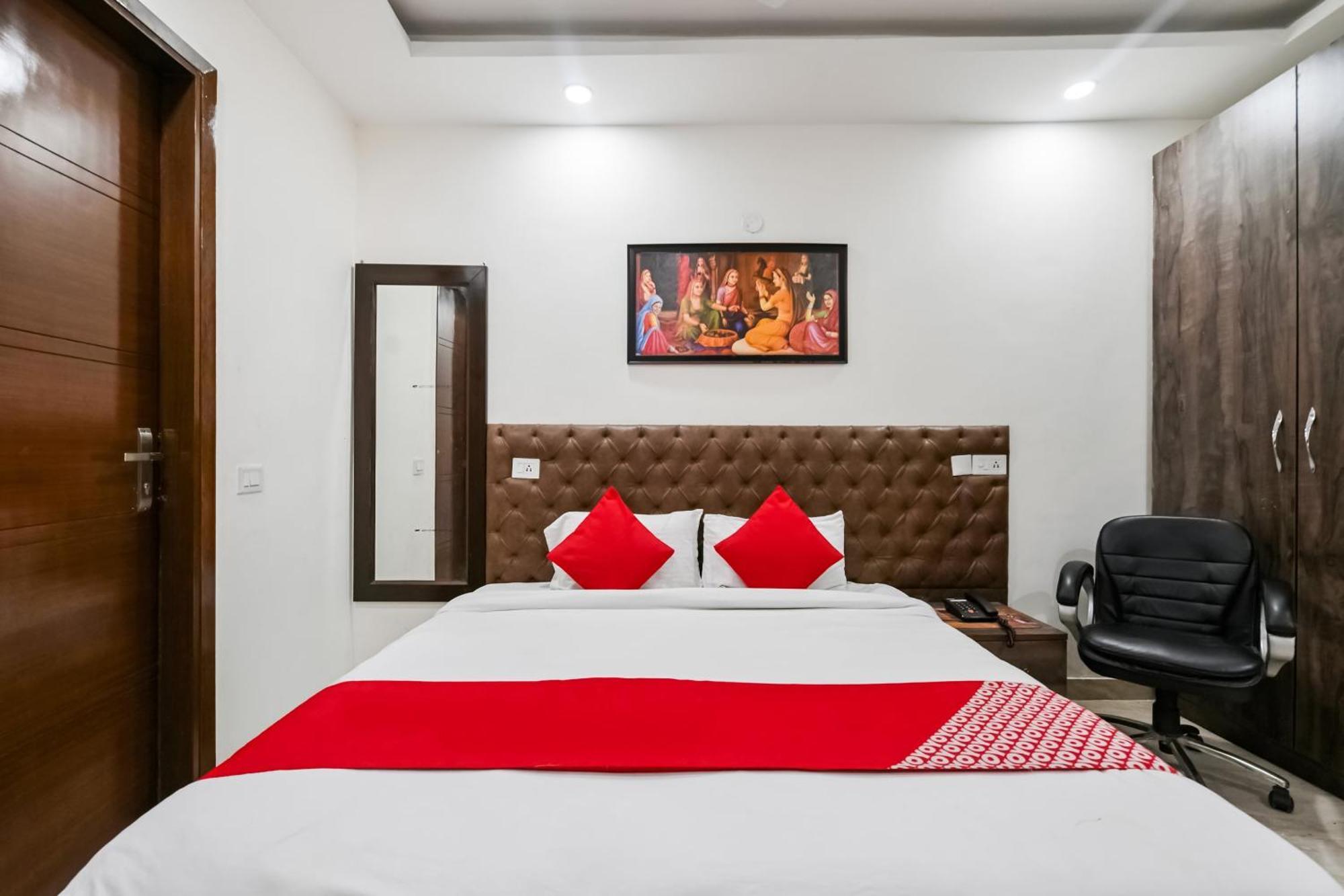 Hotel O Premium Rooms Chhatarpur Nowe Delhi Zewnętrze zdjęcie