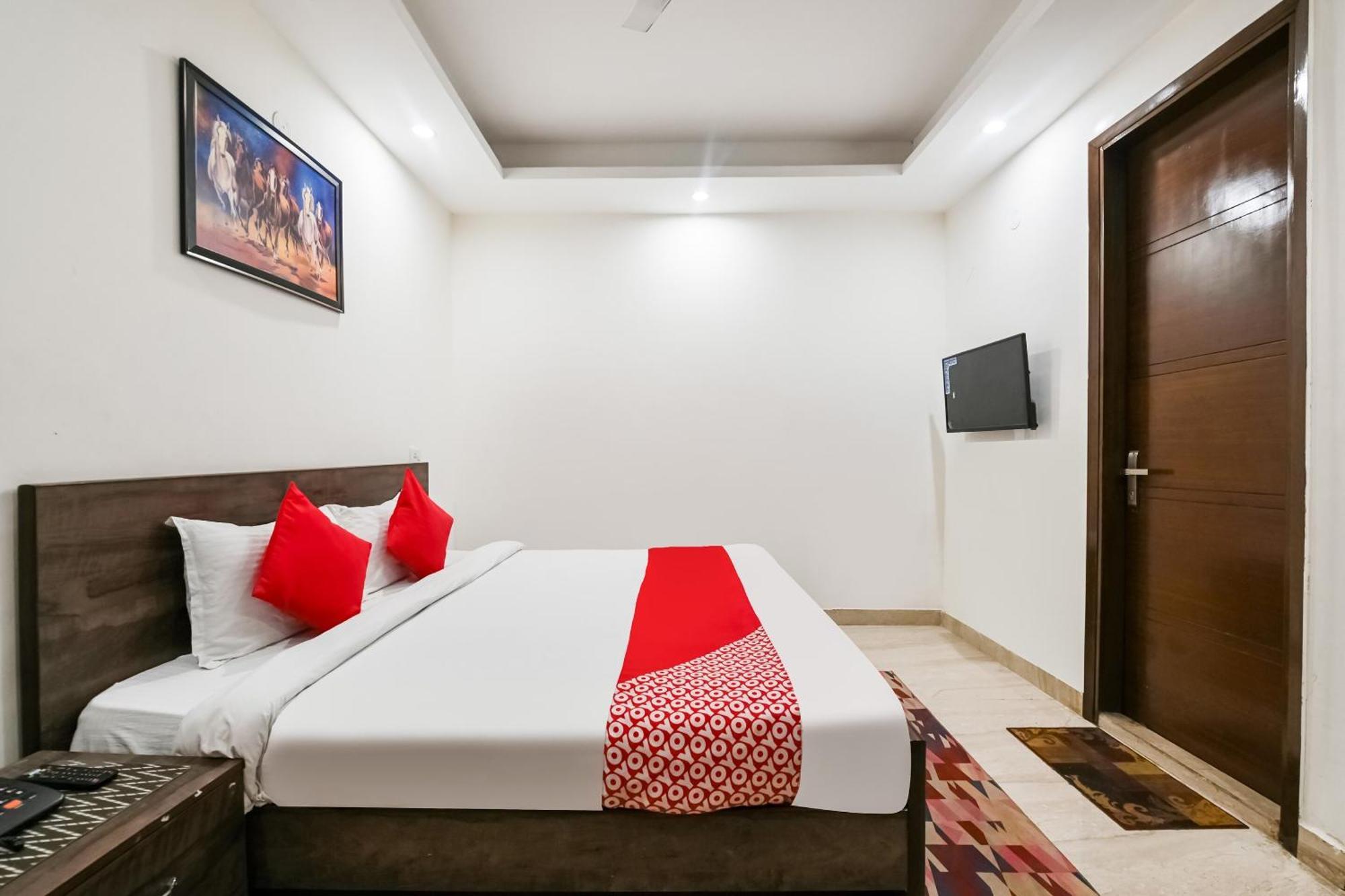 Hotel O Premium Rooms Chhatarpur Nowe Delhi Zewnętrze zdjęcie